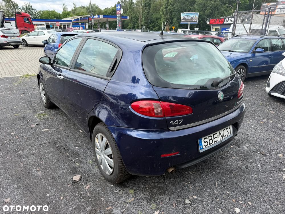 Alfa Romeo 147 1.6 Twin Spark 16V - 3