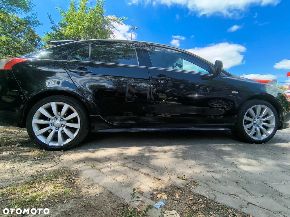 Mitsubishi Lancer 1.8 Intense - 13