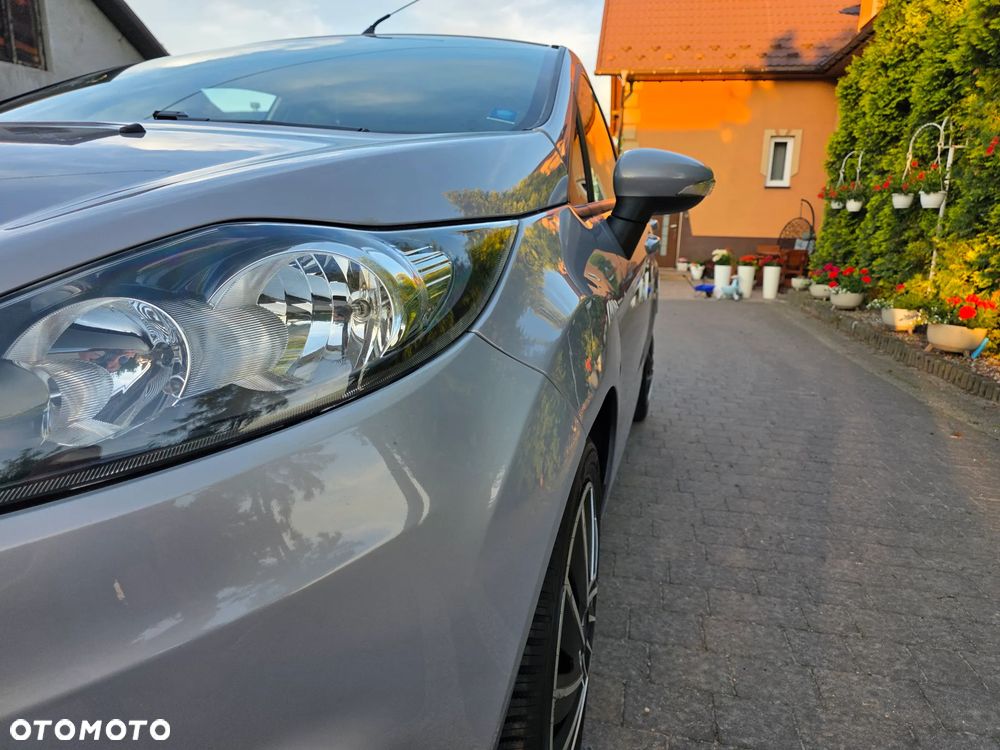 Ford Fiesta 1.4 Champions Edition - 12