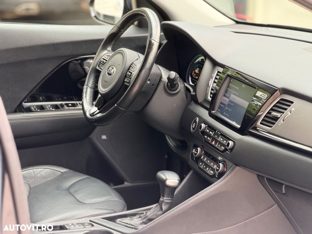 Kia Niro 1.6 GDI 2WD Aut. Spirit - 24