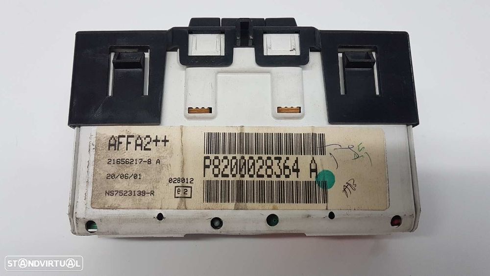 TELA/ECRÃ MULTIFUNÇÕES RENAULT CLIO II FASE II (B/CB0) DYNAMIQUE - 6