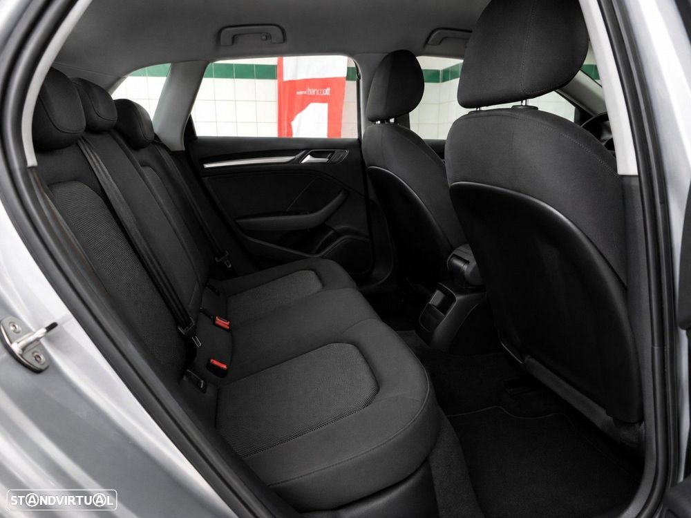 Audi A3 Sportback 1.6 TDI Design - 15