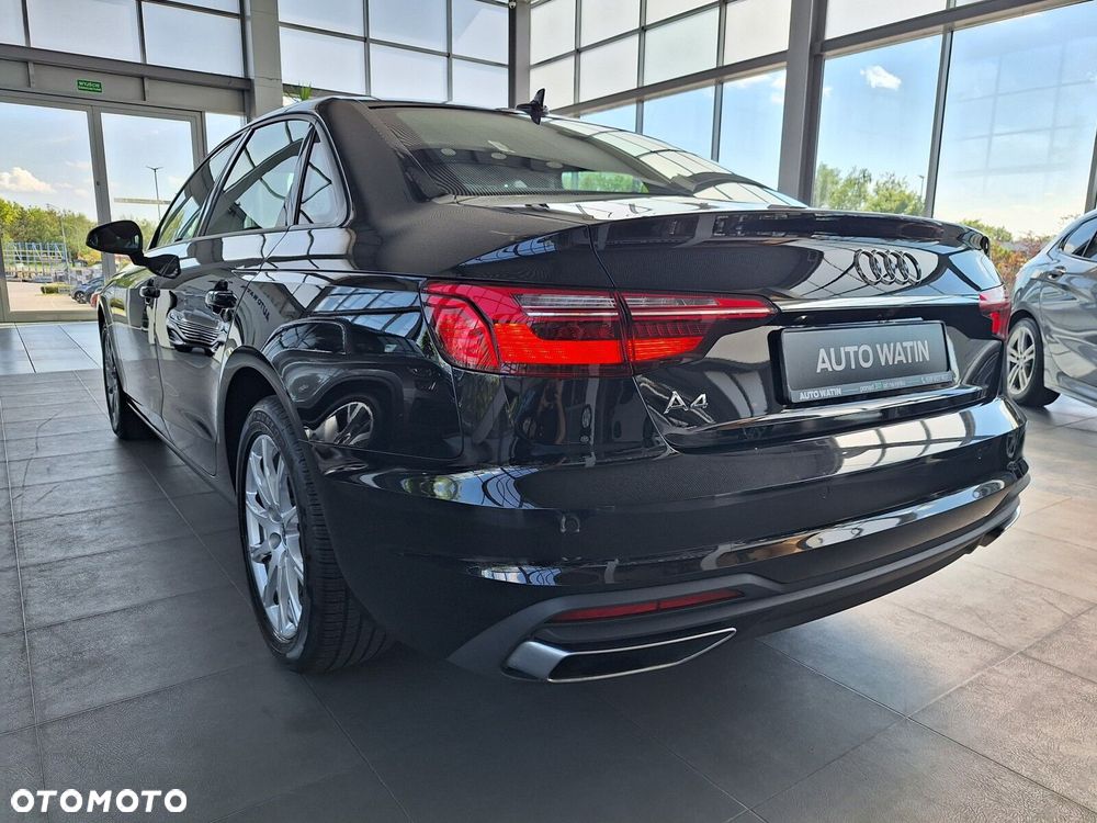 Audi A4 Limousine - 3