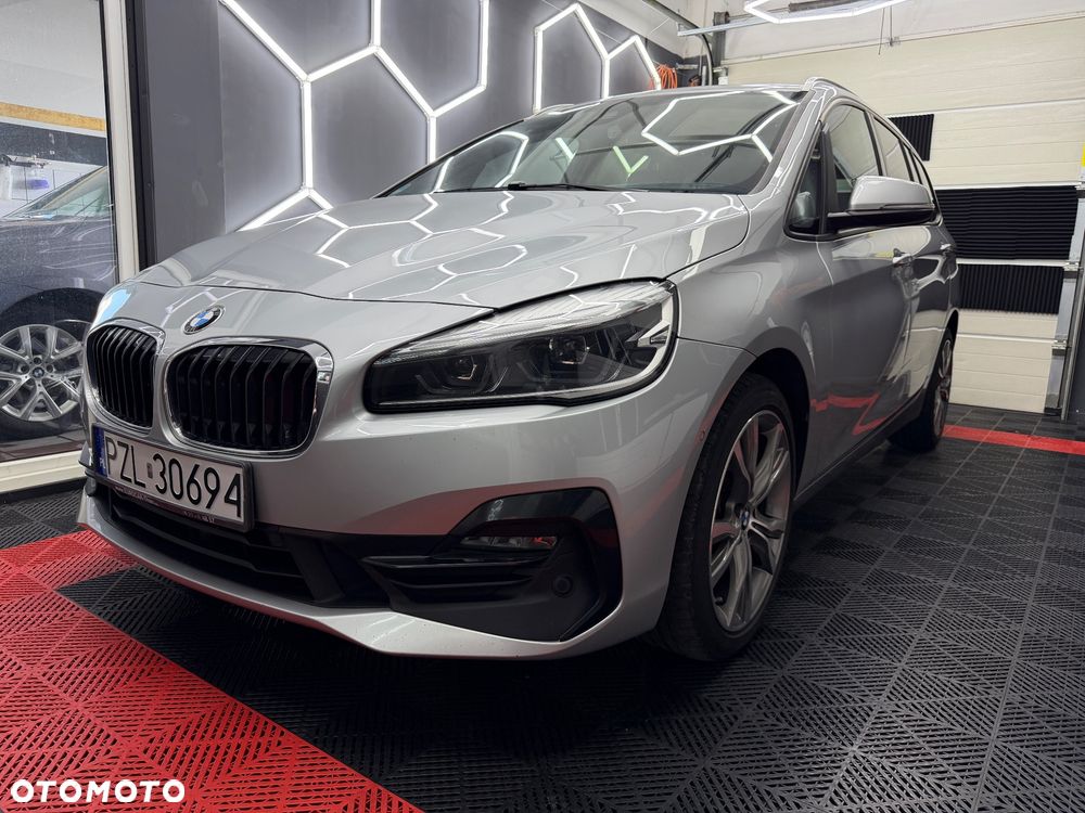BMW Seria 2 220d xDrive Sport Line sport - 1
