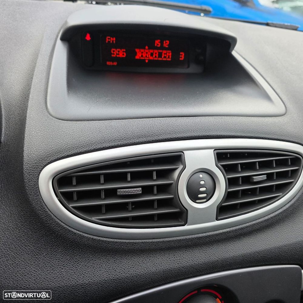 Renault Clio 1.5 dCi Dynamique S - 19