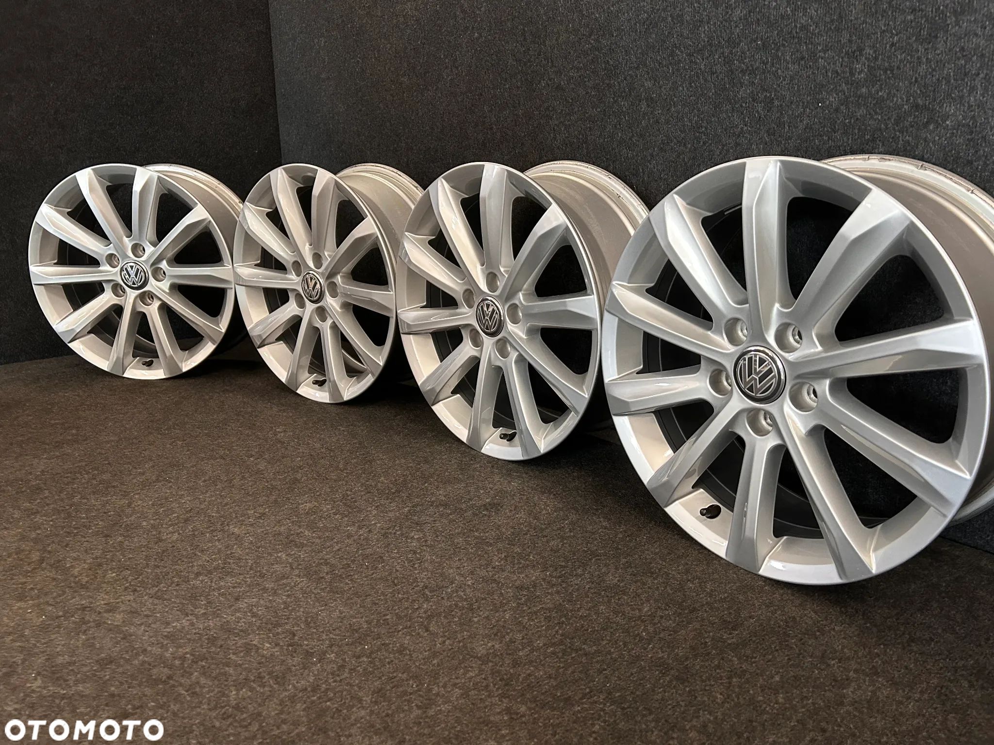 Alufelgi VW Passat B8, B7, Tiguan, Touran 17 cali 5x112 4szt. Ładne! - 1