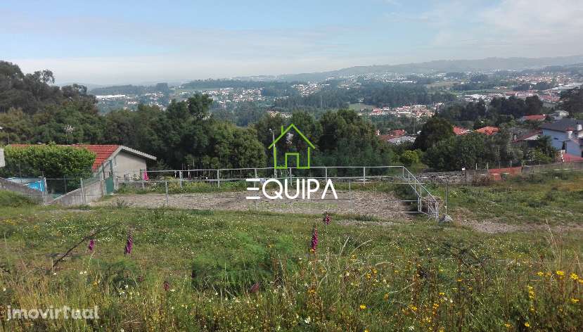 Terreno com potencial de construção em Santo Tirso - Grande imagem: 2/3