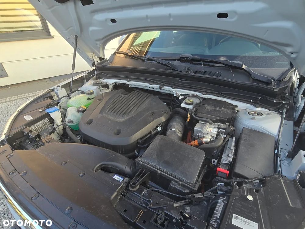 Volvo XC 40 T4 Plug-In Hybrid Core - 16