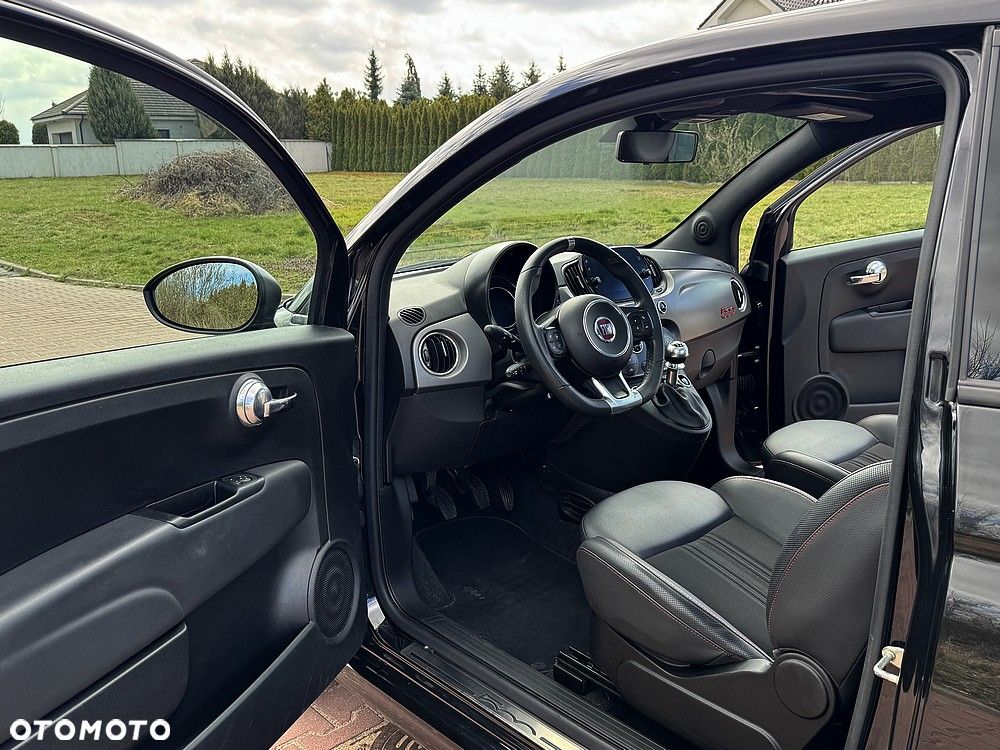Fiat 500 1.0 Hybrid Sport - 28