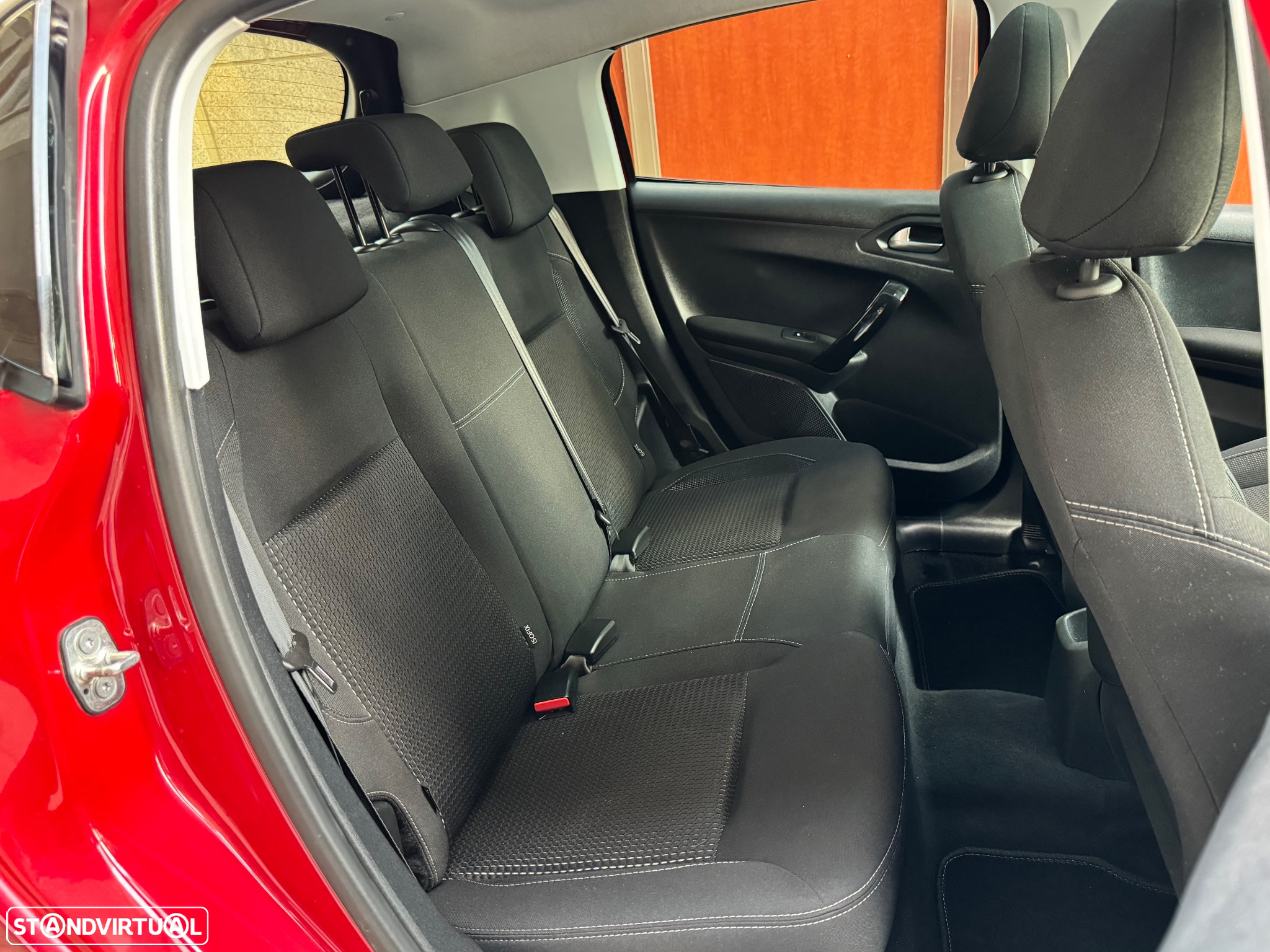 Peugeot 208 PureTech 82 Stop & Start Signature - 22