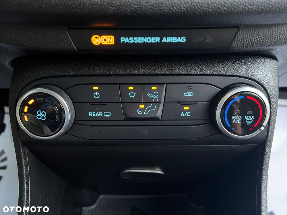 Ford Fiesta 1.1 S&S COOL&CONNECT - 18