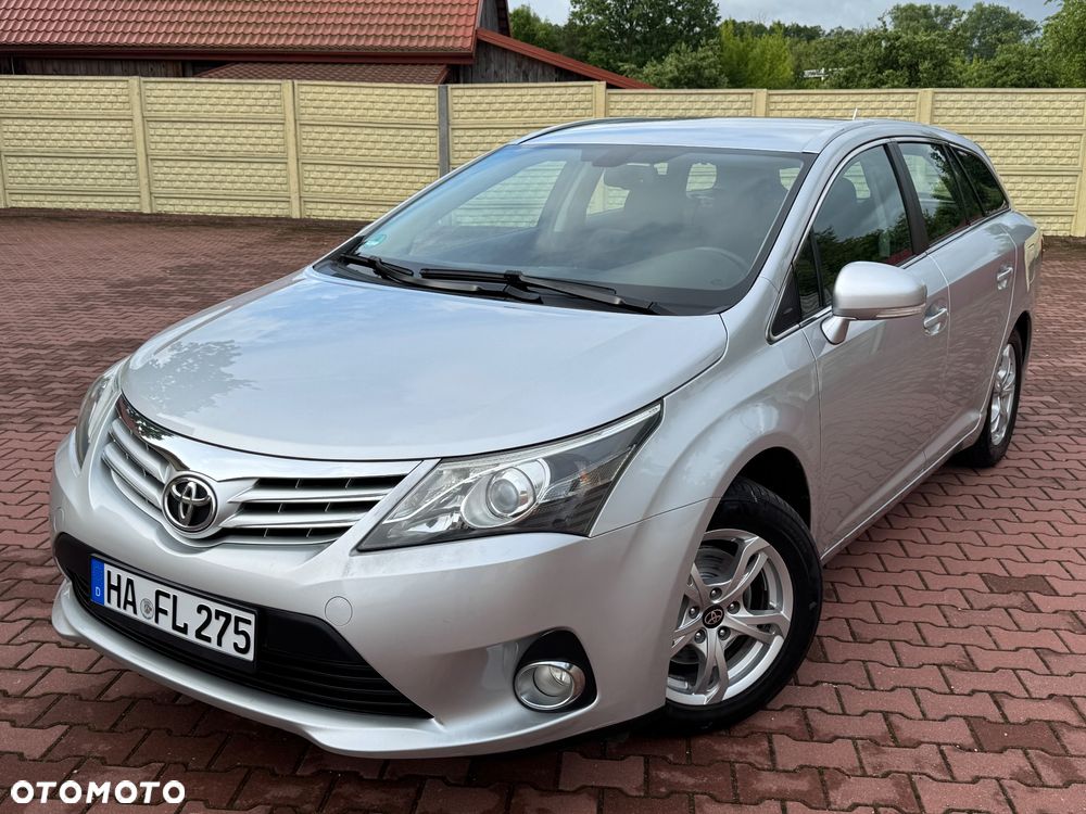 Toyota Avensis Touring Sports 1.8 Business Edition - 25