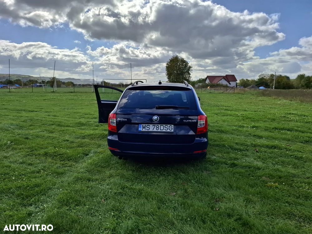 Skoda Superb 2.0 TDI DSG Comfort - 9