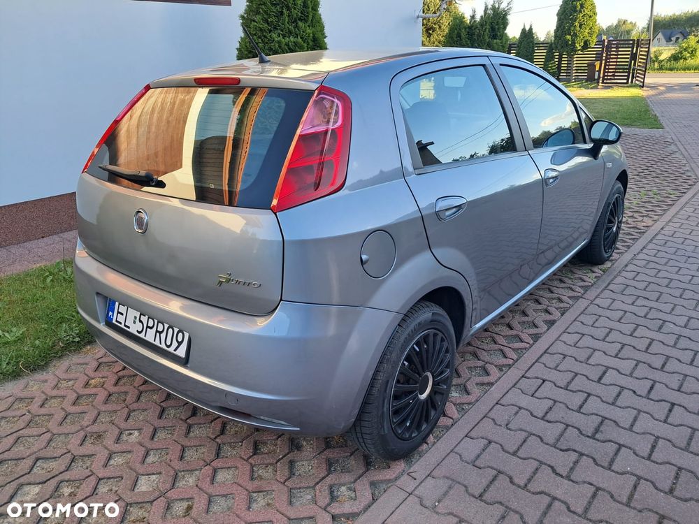 Fiat Punto 1.4 16V Dynamic - 4