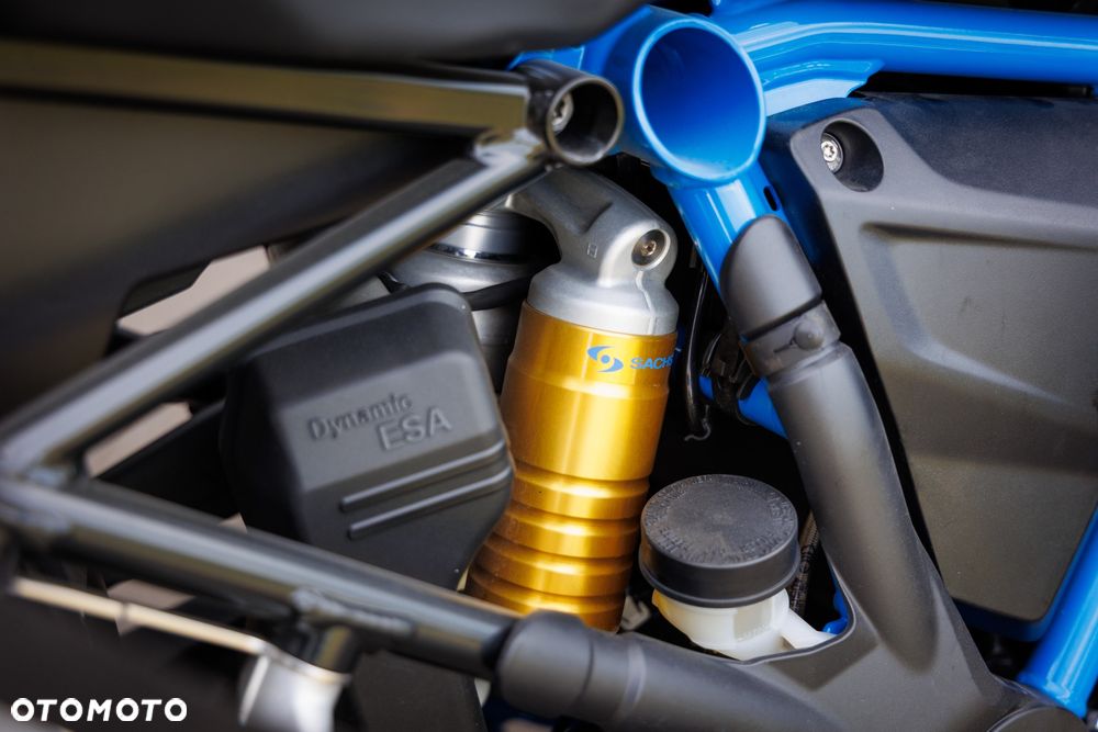 BMW R - 18