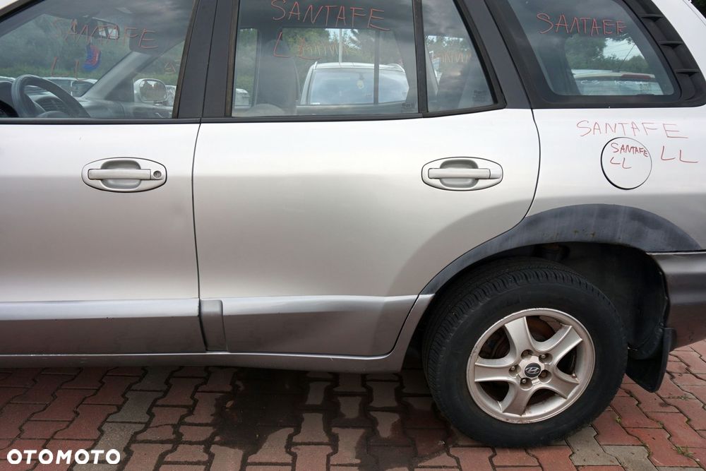 DRZWI TYLNE LEWE SANTA FE I SM LL  SREBRNY HYUNDAI 2000-2006 - 1