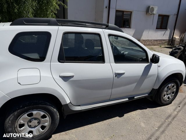 Dacia Duster 1.5 dCi 4x4 Laureate - 6