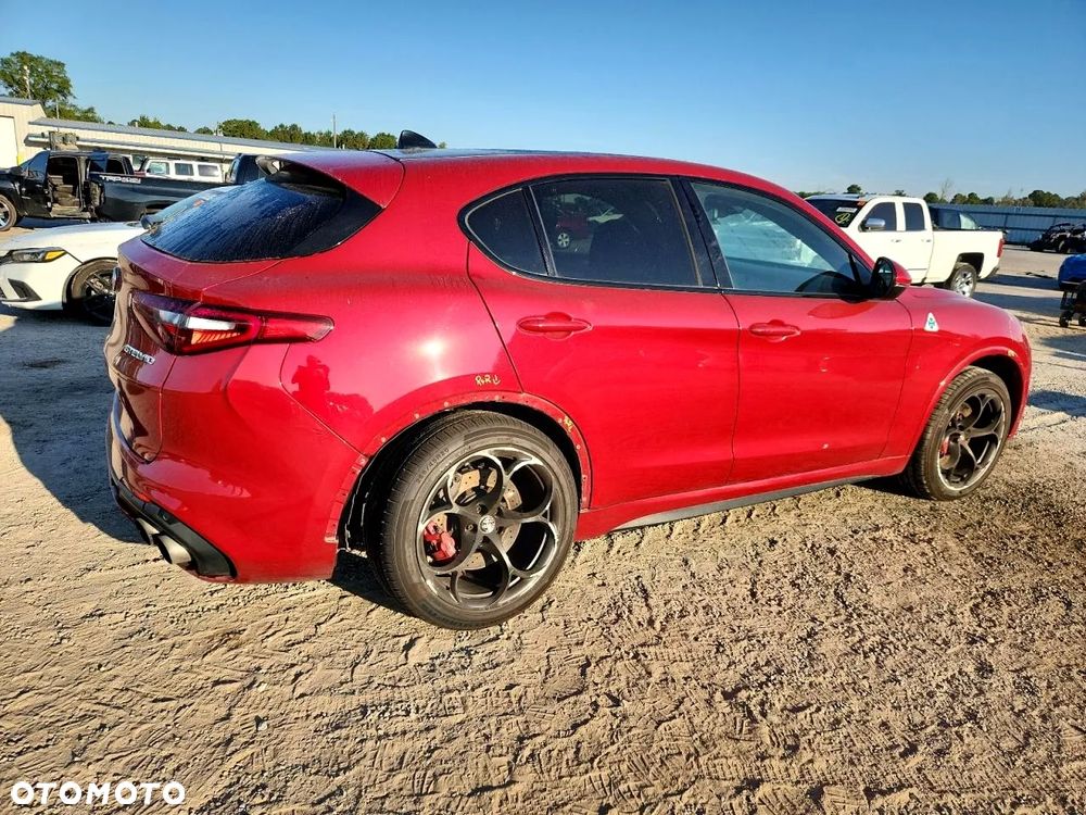 Alfa Romeo Stelvio V6 2.9 Bi-Turbo AT8-Q4 Quadrifoglio Super Sport