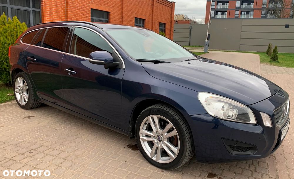 Volvo V60 ver-d2-momentum - 33