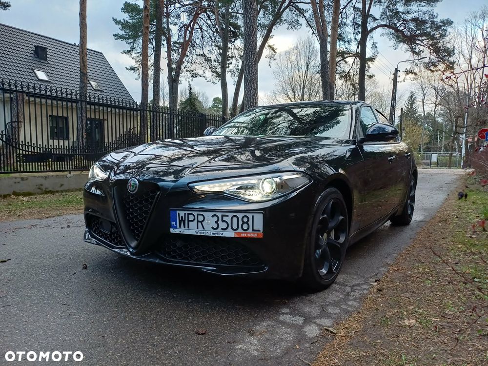 Alfa Romeo Giulia 2.0 Turbo Business - 3