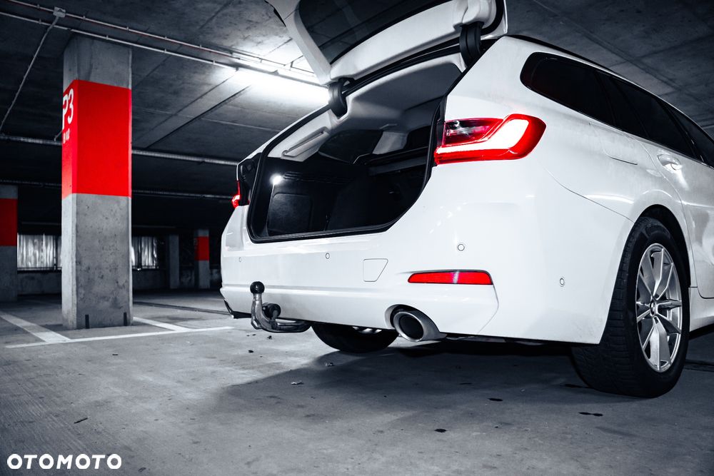 BMW Seria 3 318d Sport Line - 7