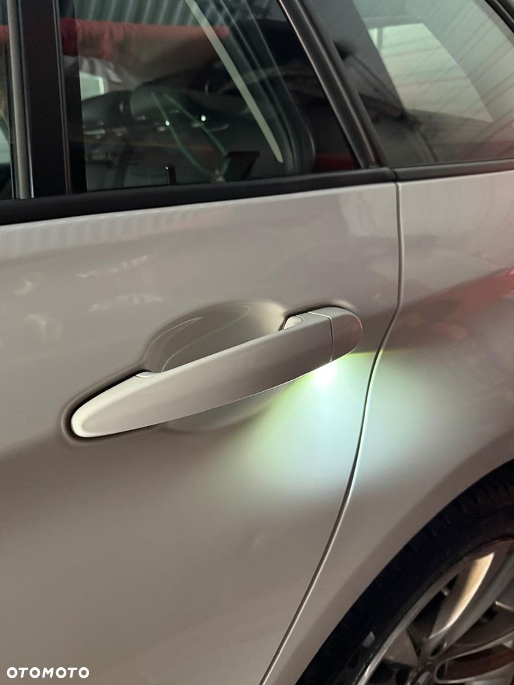 BMW Seria 3 318d Luxury Line - 35