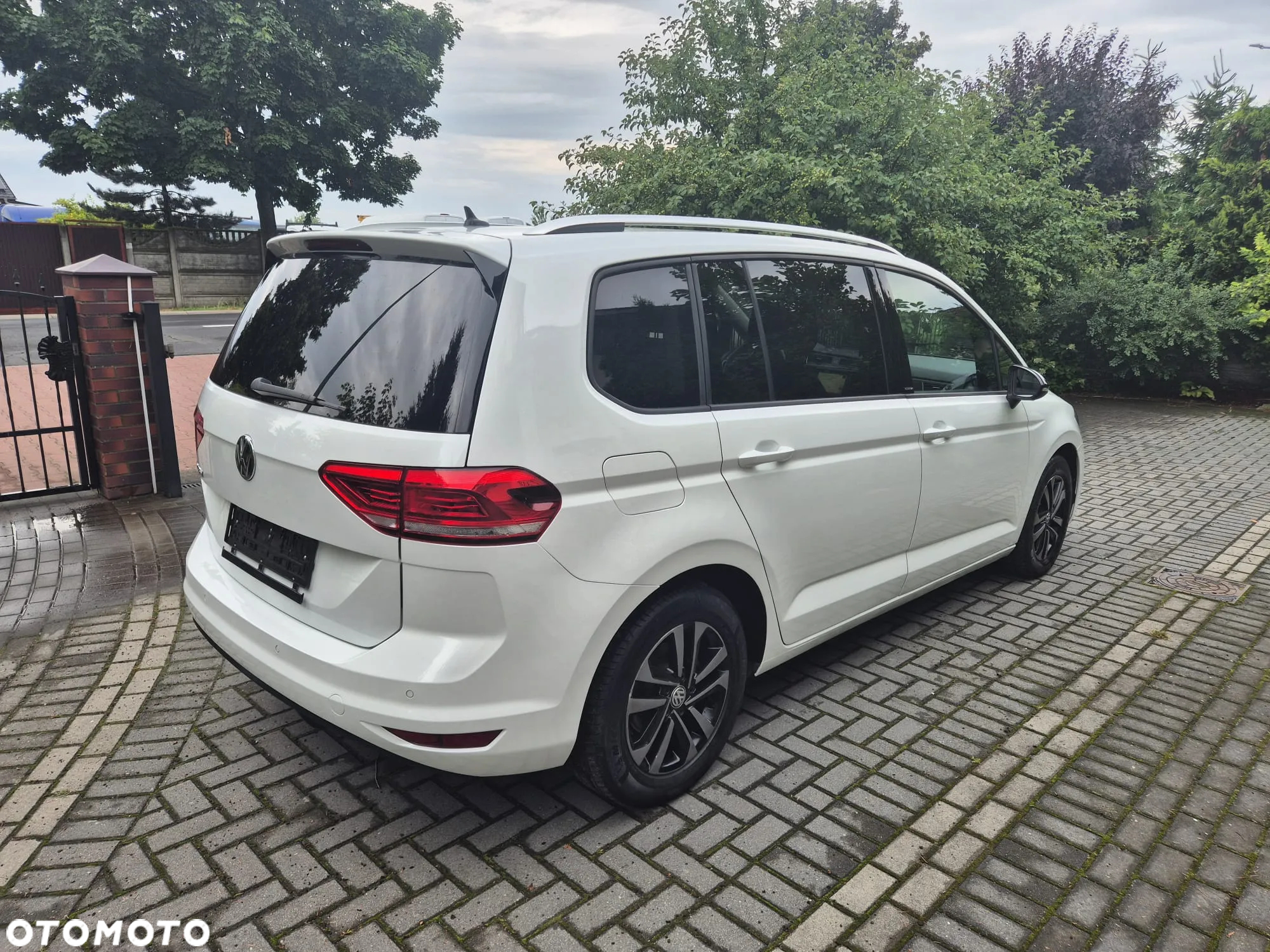 Volkswagen Touran 1.5 TSI ACT OPF DSG Comfortline - 6