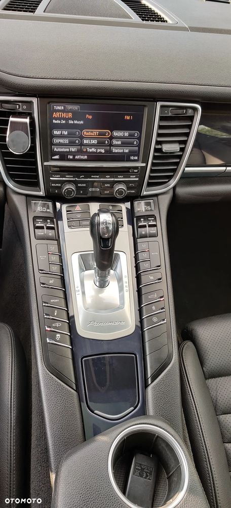 Porsche Panamera 4S - 7