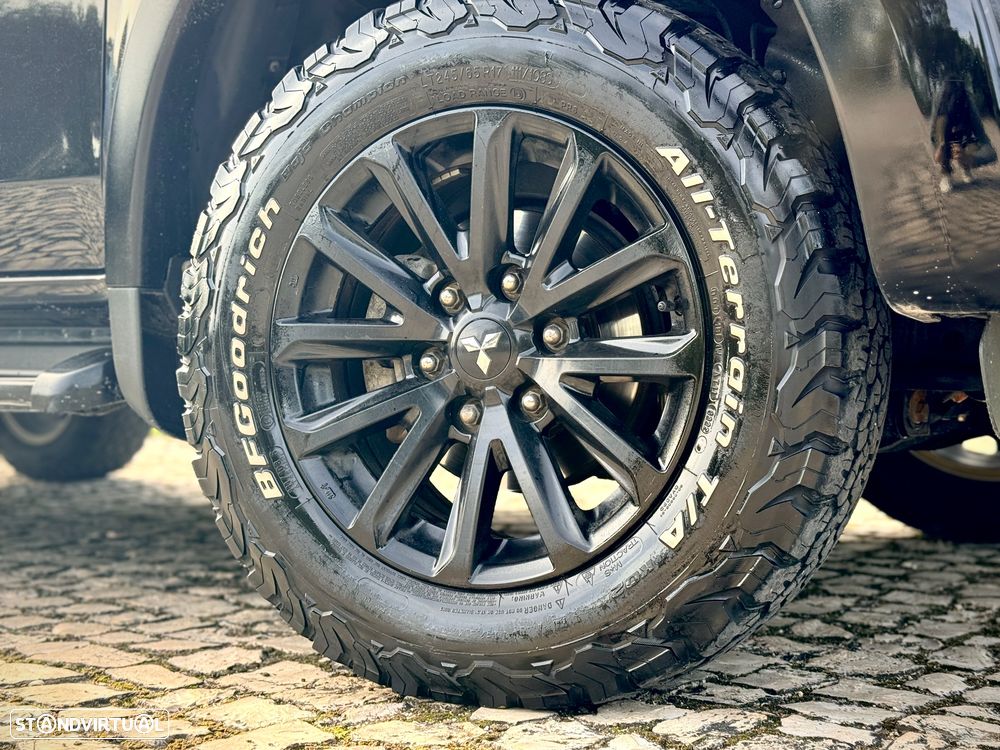 Mitsubishi L200 2.4 DI-D CD Intense Sport Strakar 4WD - 10