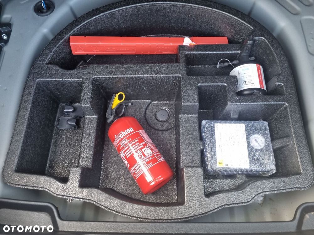 Toyota Yaris Cross Hybrid 1.5 Style - 25