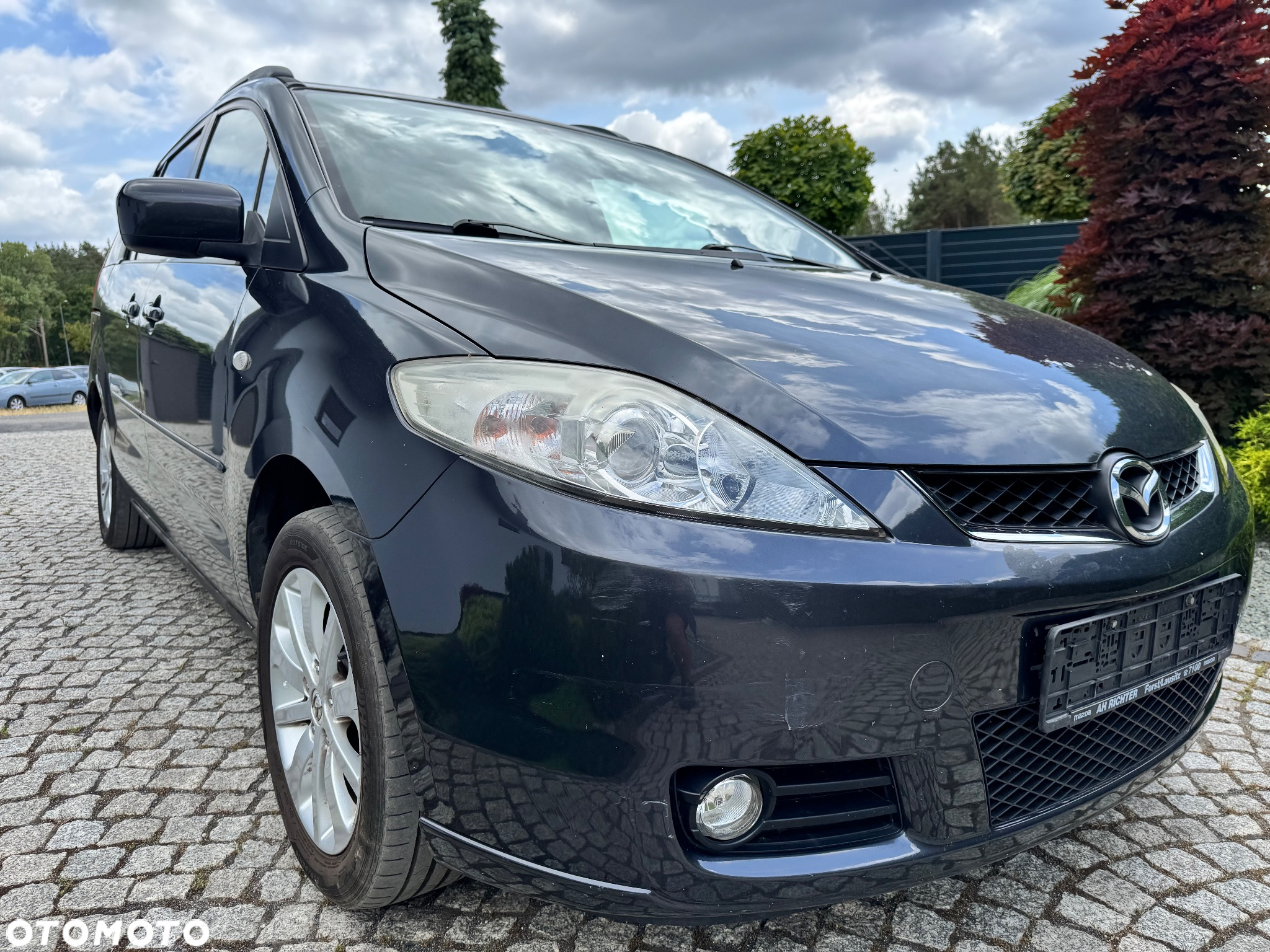 Mazda 5 - 11