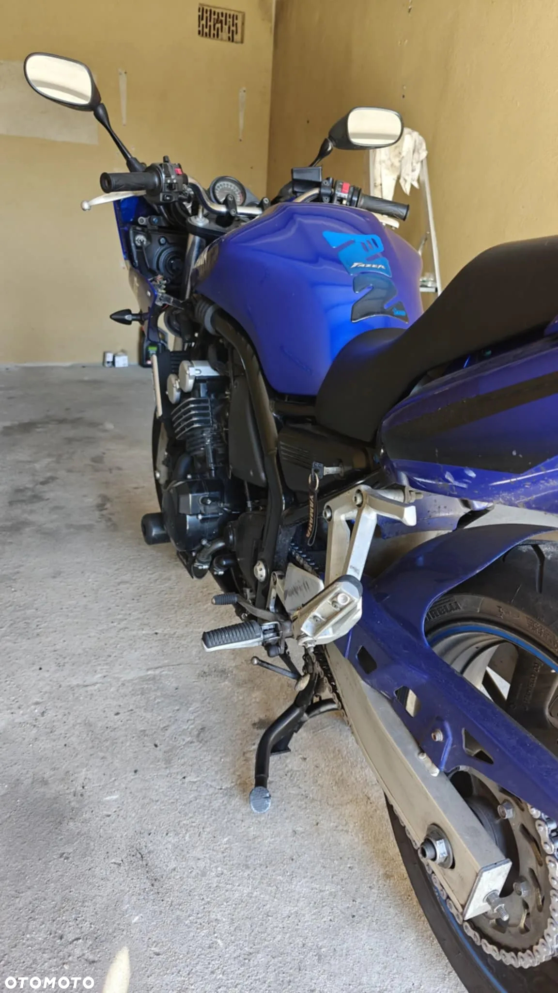 Yamaha FZS - 7