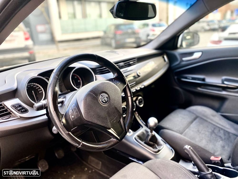 Alfa Romeo Giulietta 1.6 JTDm Corporate - 14
