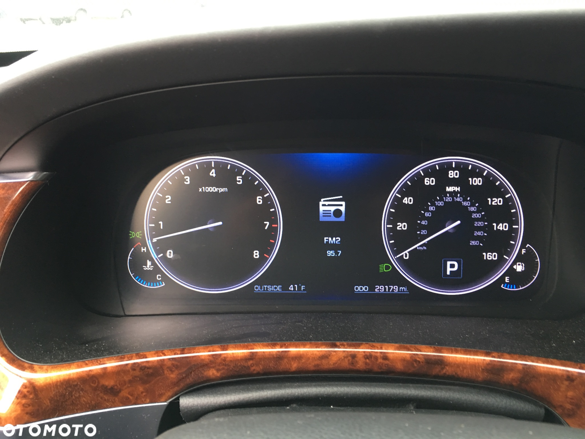 Hyundai Equus - 18