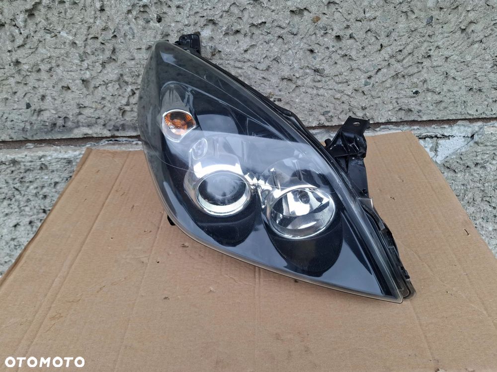 LAMPA PRZEDNIA PRAWA OPEL VECTRA C LIFT 05/08r - 6