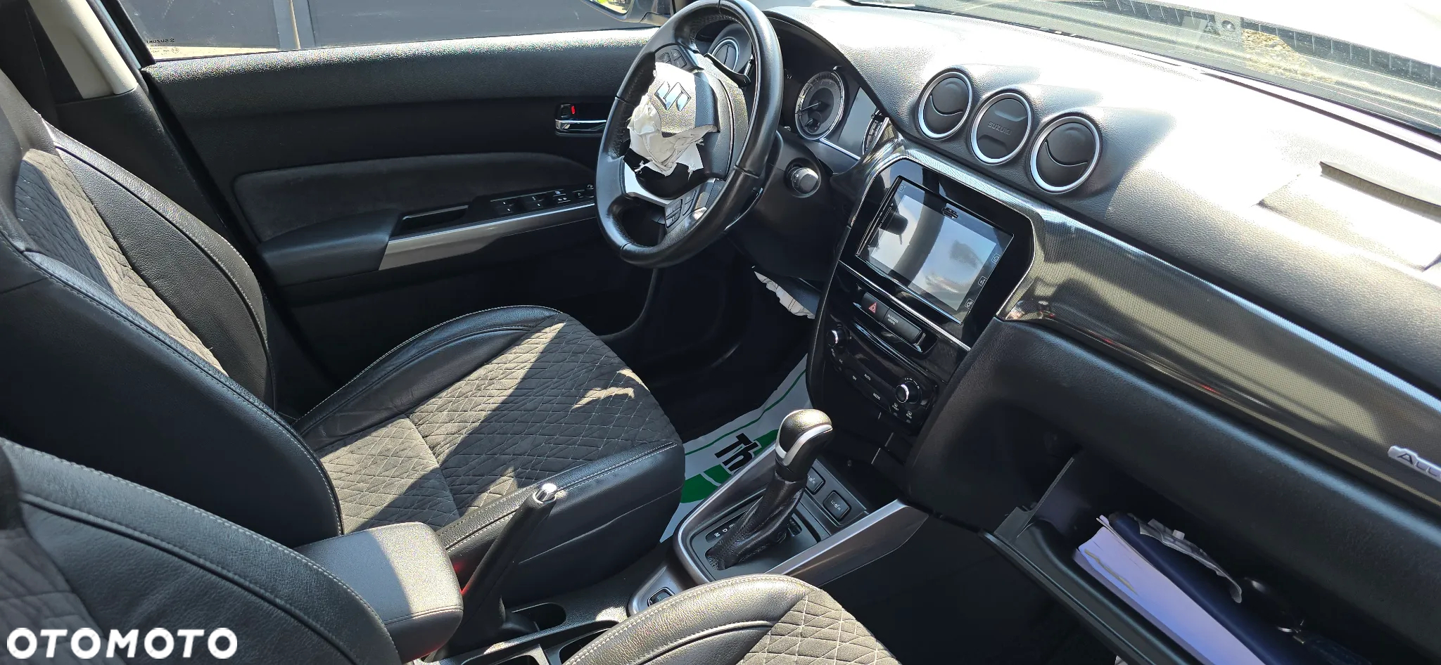 Suzuki Vitara 1.4 Boosterjet SHVS Premium 4WD - 31