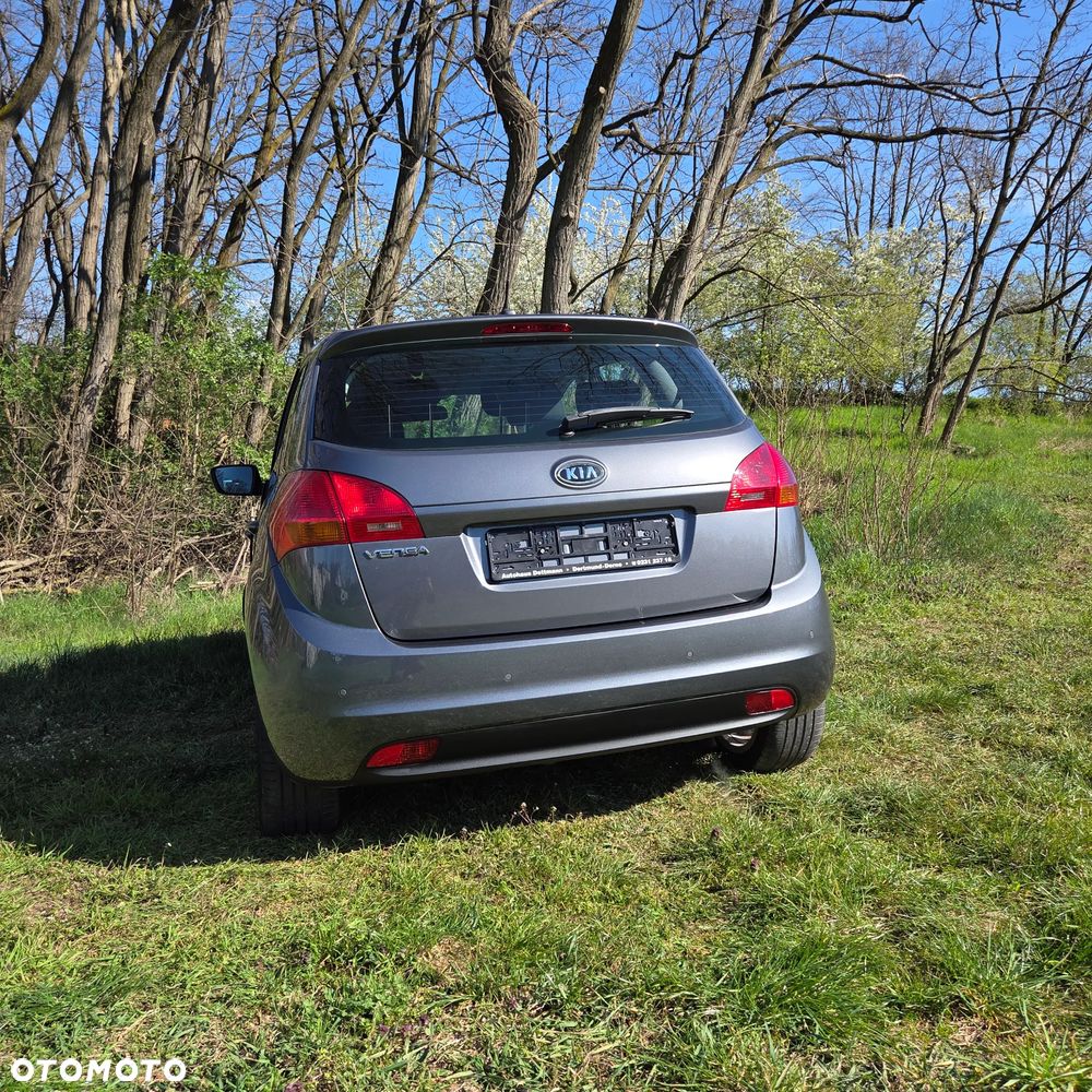 Kia Venga 1.6 CVVT Automatik Vision - 3