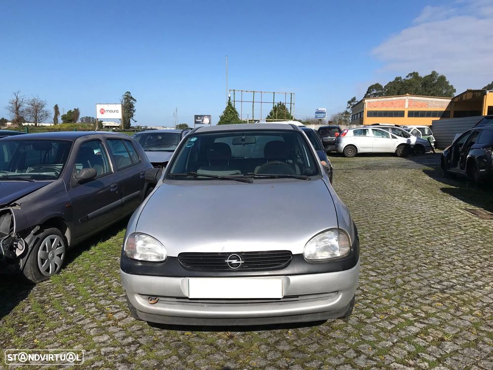 Opel Corsa B 1.2 16V 3P 1998 - Para Peças - 1