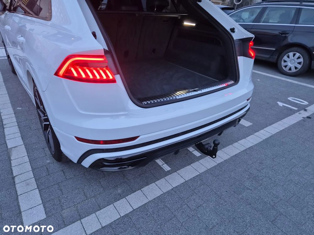 Audi Q8 - 9