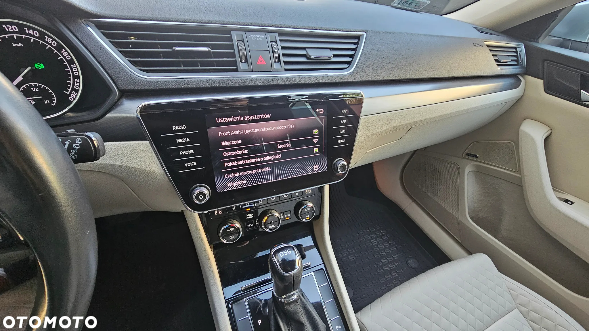 Skoda Superb 2.0 TDI Style DSG - 21