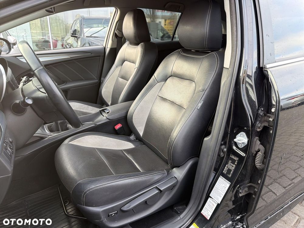 Toyota Avensis 2.0 D-4D Premium - 20