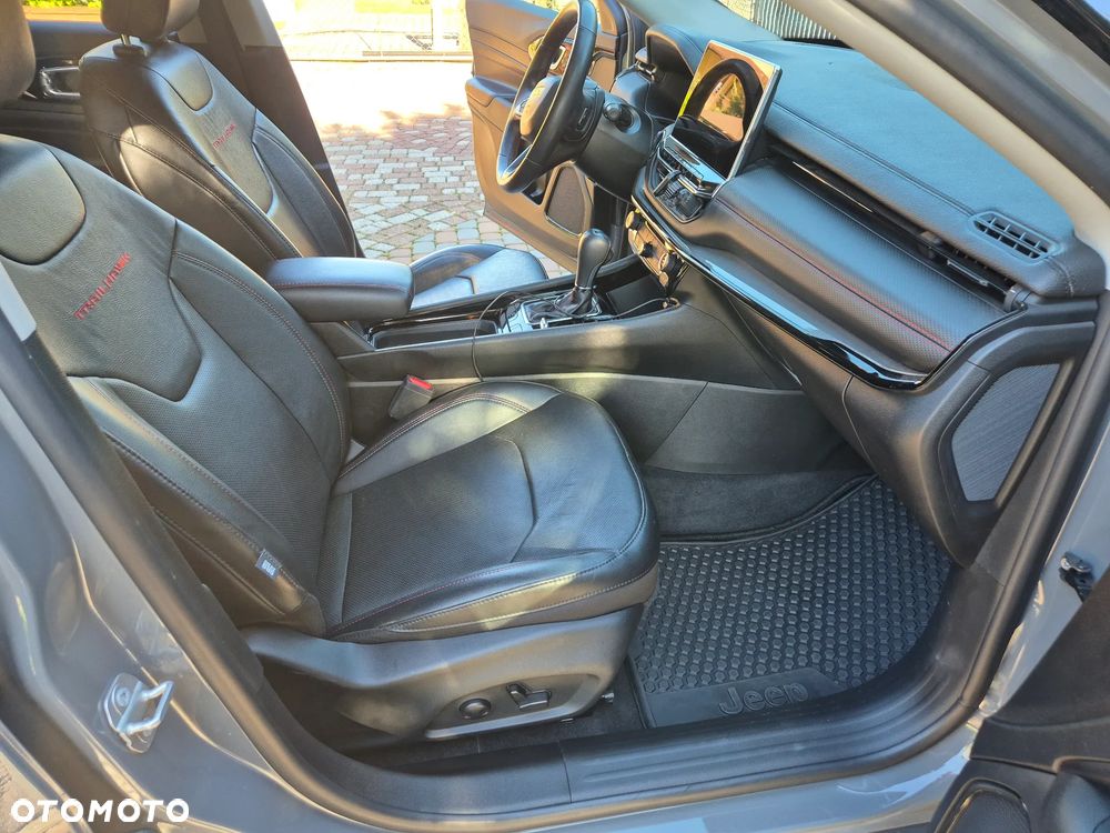 Jeep Compass - 28