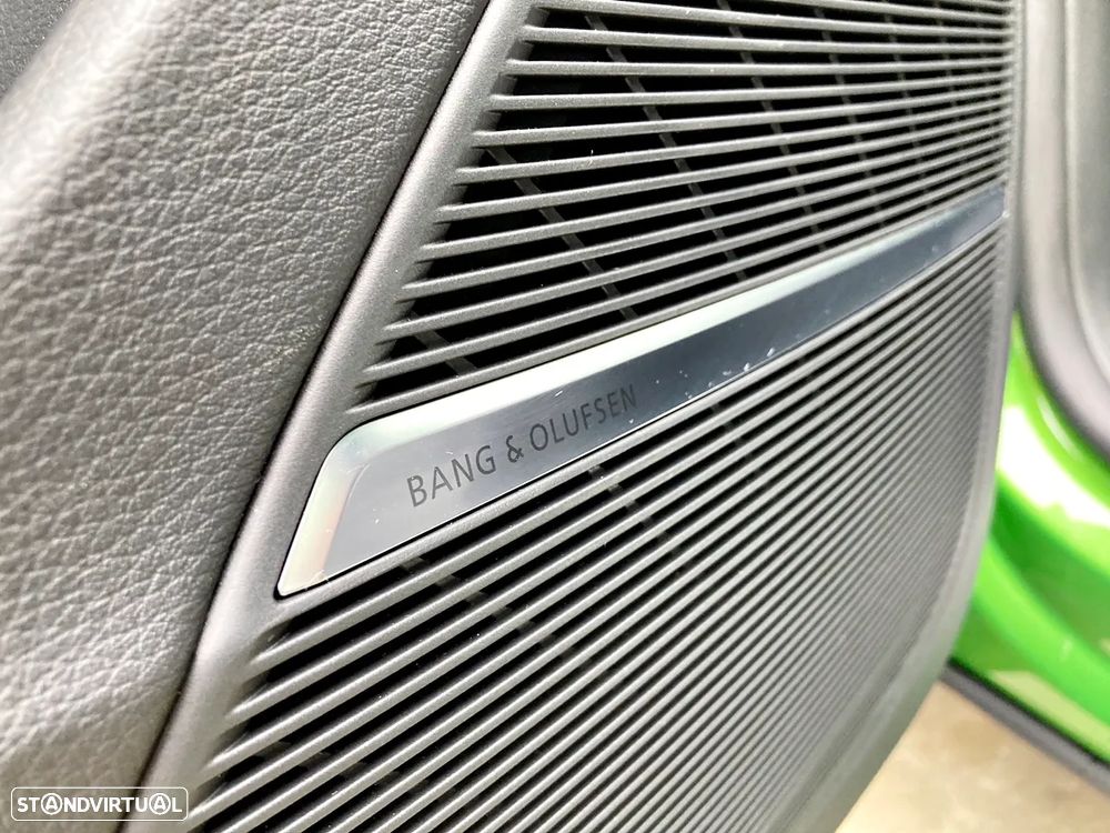 Audi RS Q8 4.0 TFSI quattro Tiptronic - 27