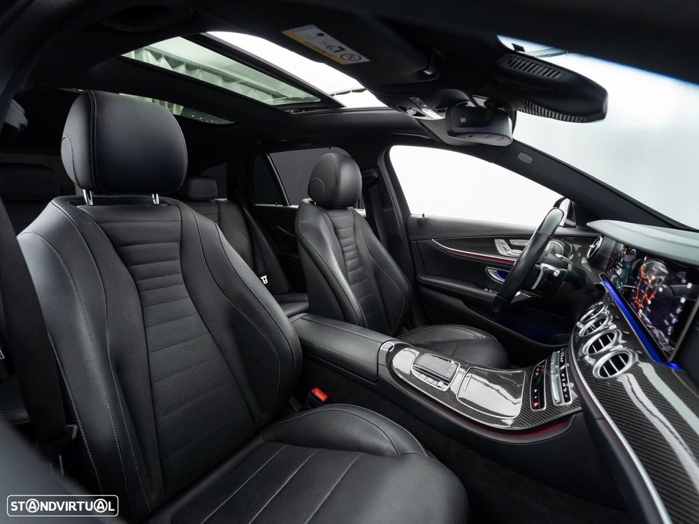 Mercedes-Benz E 300 de AMG Line - 44