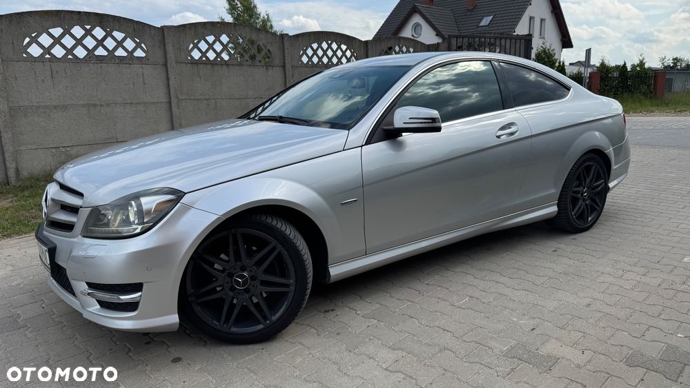 Mercedes-Benz Klasa C 250 CGI BlueEff Sport - 6