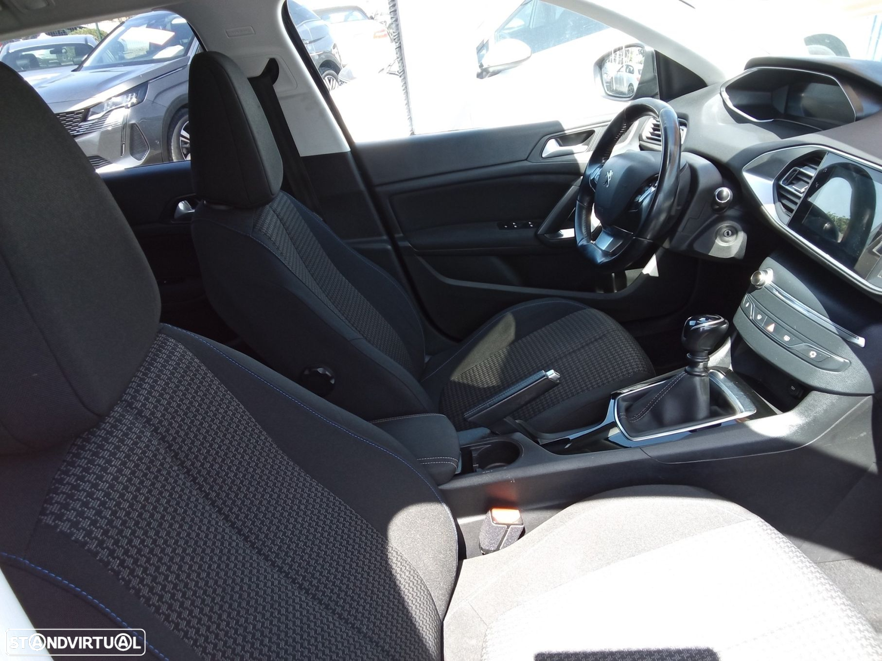 Peugeot 308 SW 1.5 BlueHDi Style - 20