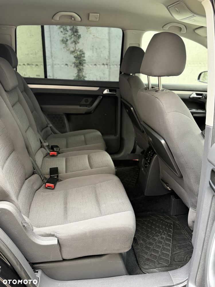 Volkswagen Touran 2008 photo 5