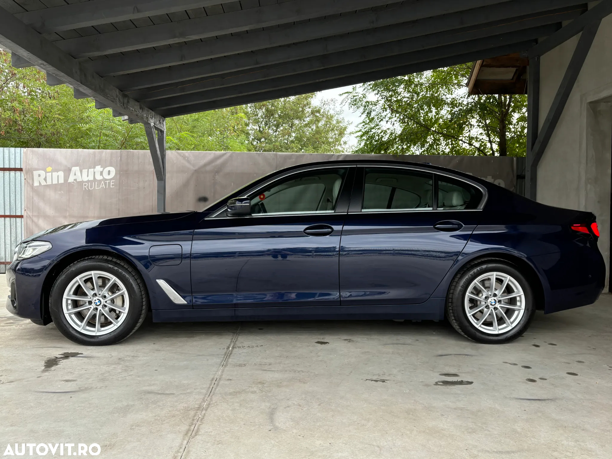 BMW Seria 5 520e AT PHEV - 9