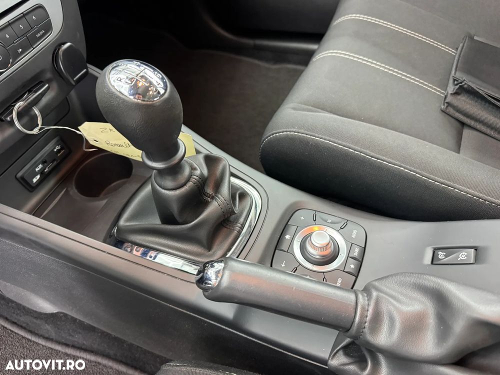 Renault Megane dCi 110 FAP Paris Business - 17