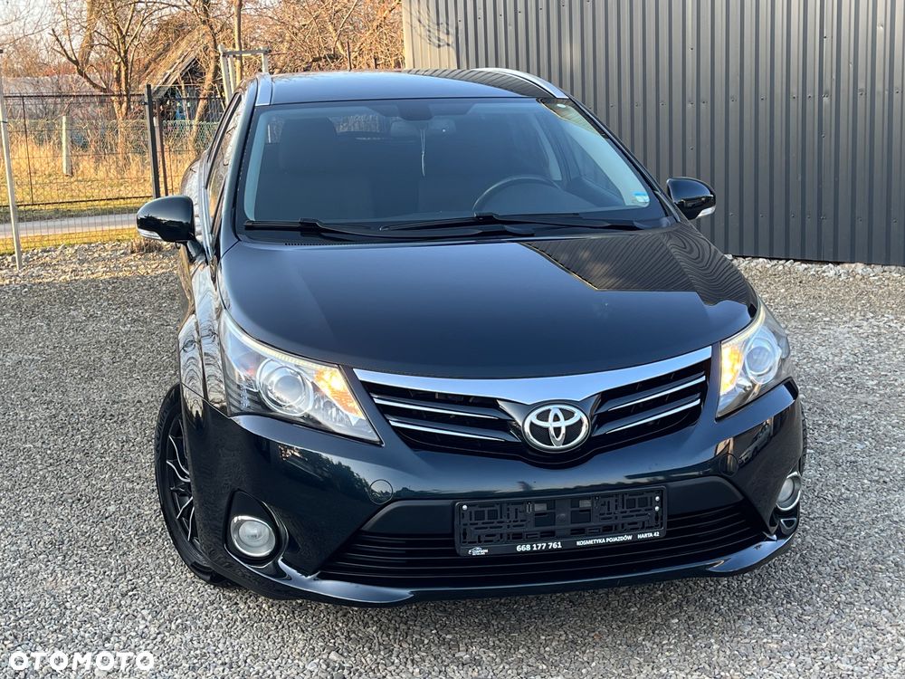 Toyota Avensis - 6